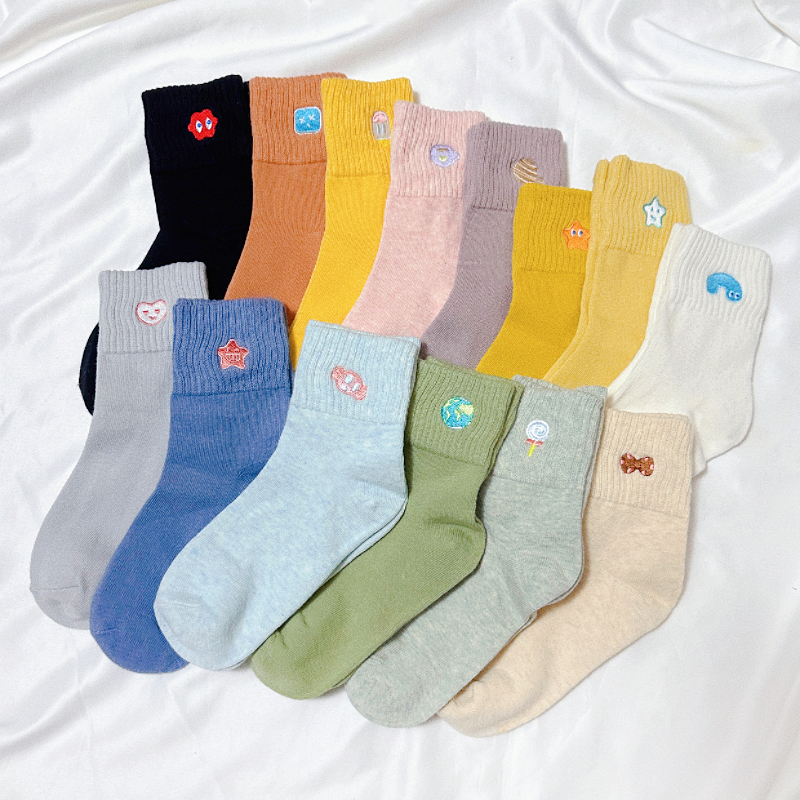 日系甜美卡通刺绣中筒袜精梳棉亲肤透气简约女款ins百搭松口袜子