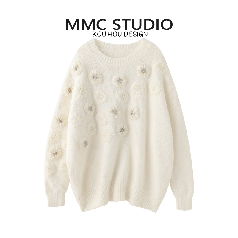 蔻后圆领简约风宽松钉钻花毛衣