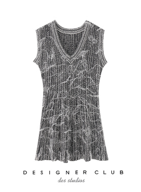 mmc气质连衣裙女神范V领亮丝裙灰色收腰显瘦无袖裙夏2025新款潮