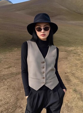 2024新款复古西装马甲女短款秋冬外套修身背心毛呢夹克坎肩大码潮