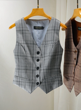 百搭叠穿 女士春秋款格子西装马甲背心短款大码马夹潮坎肩
