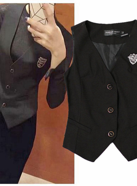 2023秋冬新款韩版春秋西装马夹短款英伦胸章修身马甲潮搭女大码