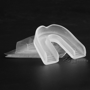 运动护齿篮球拳击跆拳道护牙套护具透明防磨牙成人散打搏击保护套