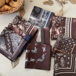 2025新款美拉德色系棕色碎花小方巾女氛围感复古丝巾头巾发带配饰