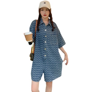 松弛感薄款牛仔连体裤女夏2025超火好看小个子高级感绝美阔腿短裤图片