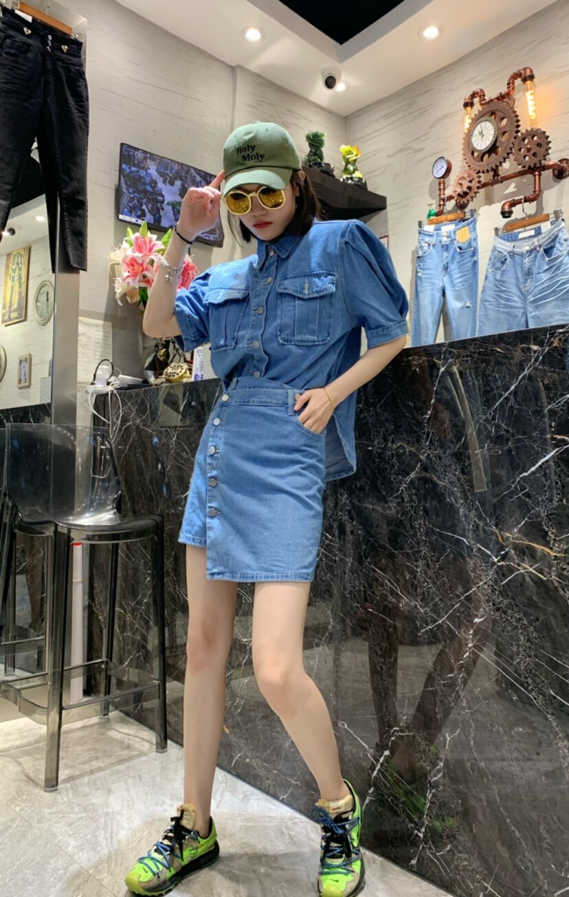 IMPORTED FROM SOUTH KOREA SUMMER NEW DENIM SET PUFF SLEEVE PADDED SHOULDER TOP ROW OF BUTTONED IRREGULAR SKIRTS