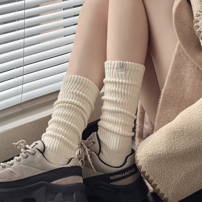 春秋款韩版条纹米色中筒袜甜美白色小腿袜女加厚显瘦黑色堆堆袜子