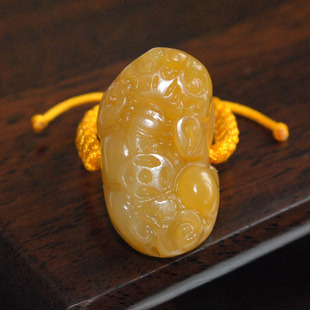 天然黄玉貔貅戒指 老矿天然黄龙玉貔貅戒面 玉貔貅指环