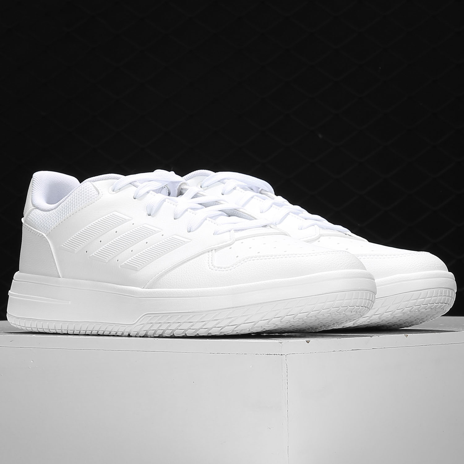 阿迪达斯GAMETALKER男子篮球鞋