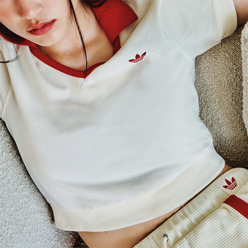 Adidas/阿迪达斯正品三叶草女子运动休闲翻领短袖T恤IN1082
