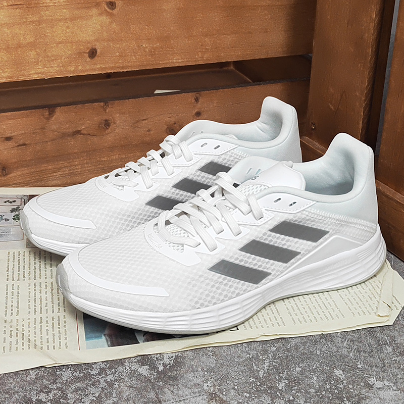 阿迪达斯男女竞速跑步运动鞋