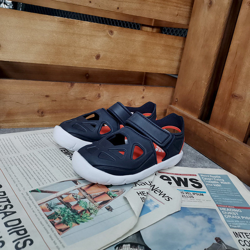 Adidas/阿迪达斯正品 男女小童包头护脚轻便沙滩游泳凉鞋 G54065