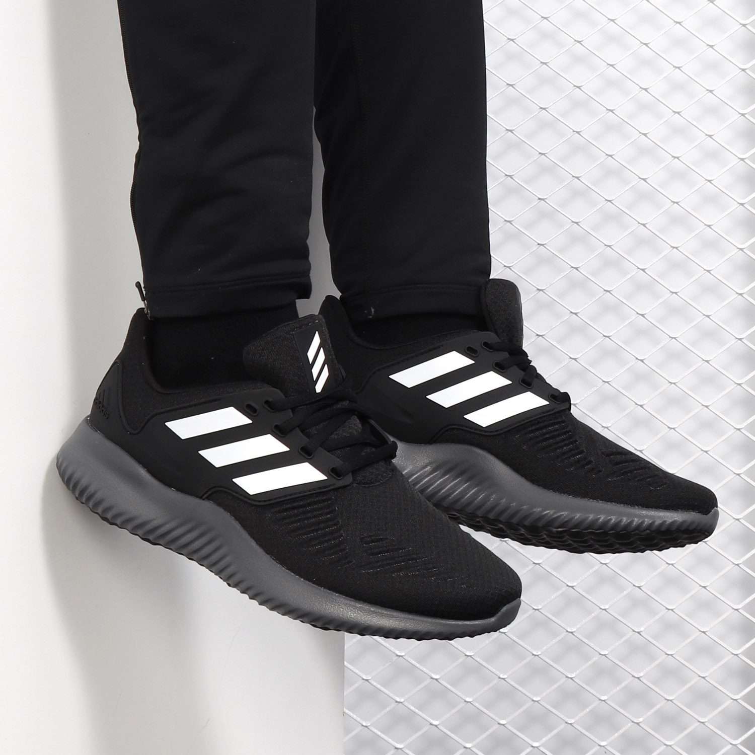 阿迪达斯正品新款男女跑步鞋