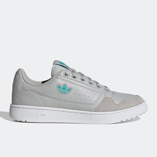 阿迪达斯春季男女板鞋