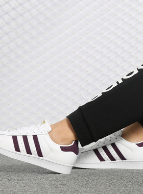 Adidas/阿迪达斯正品 四季新款女三叶草贝壳头休闲板鞋DA9104