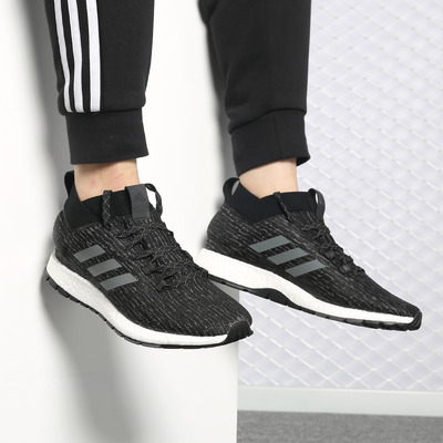 阿迪达斯PureBoost男女跑步鞋