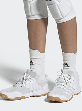 Adidas/阿迪达斯正品 春季新款男女防滑运动羽毛球鞋 D97697