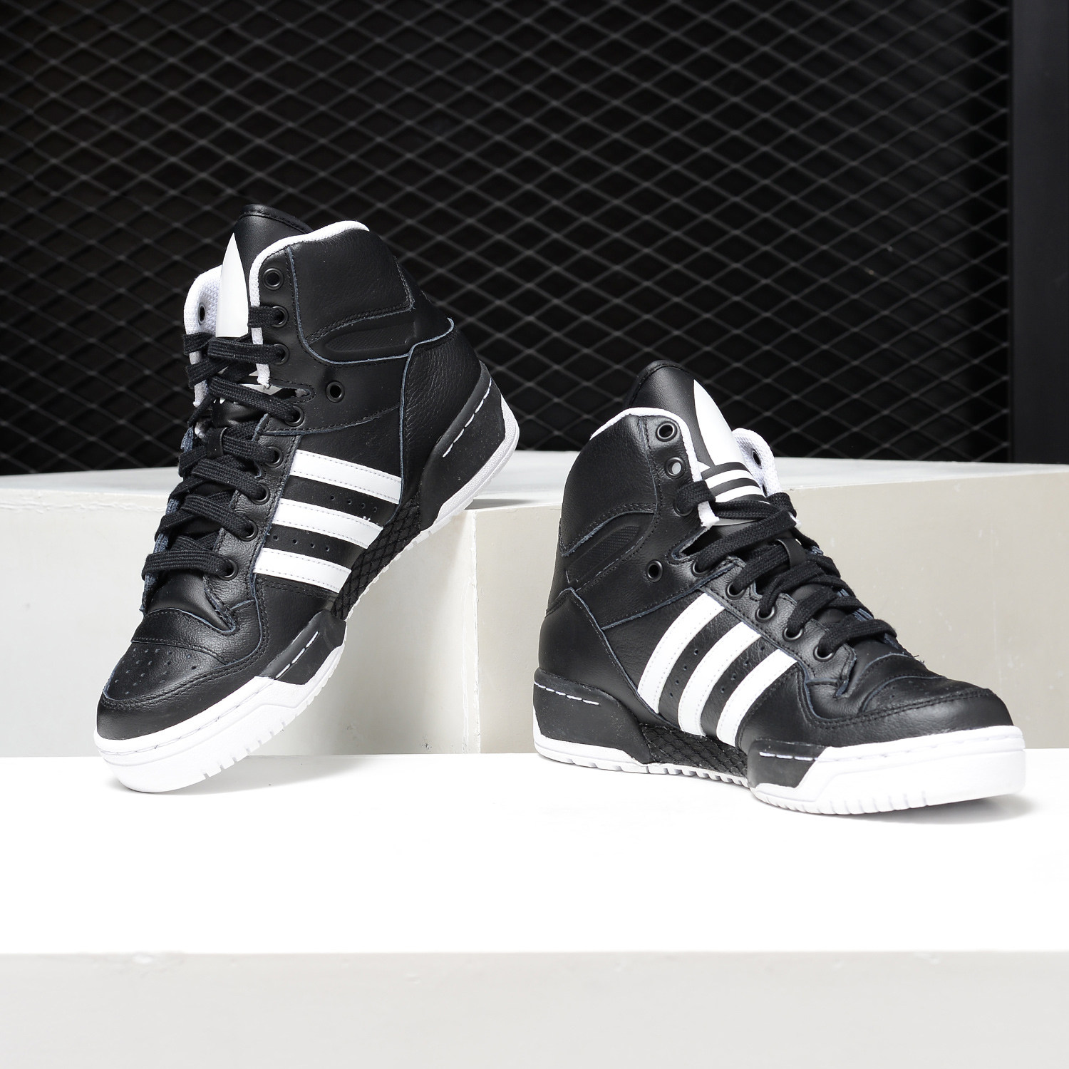 Adidas/阿迪达斯正品 NMD_XR1 WINTER 男子休闲袜套跑步鞋CQ3074