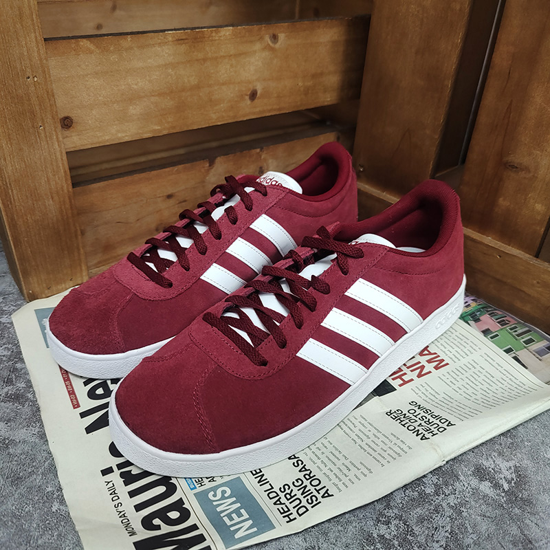 阿迪达斯男女运动休闲板鞋