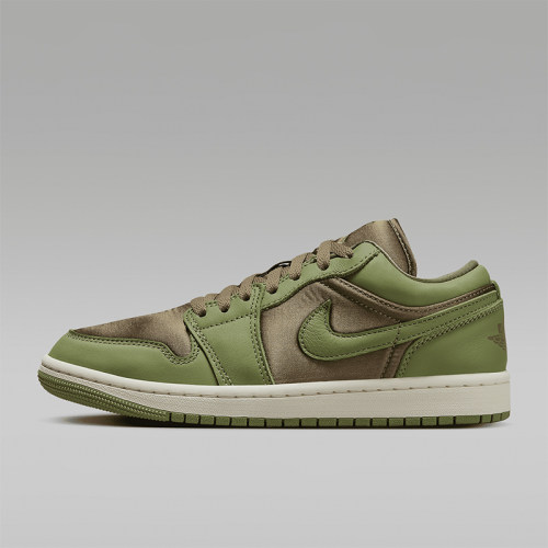 Nike/耐克女士休闲复古板鞋