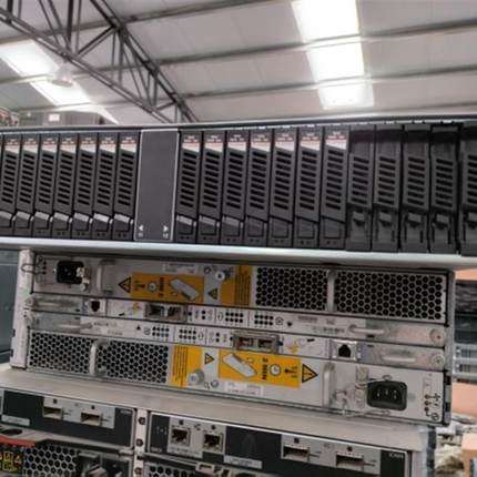 0235G6NU S5500T S6900 600GB 10K 25 SAS 存储硬盘