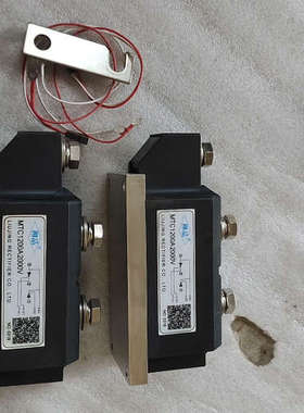 闸管模块MTC1200A/2000V，全新两个，塑料都有裂的