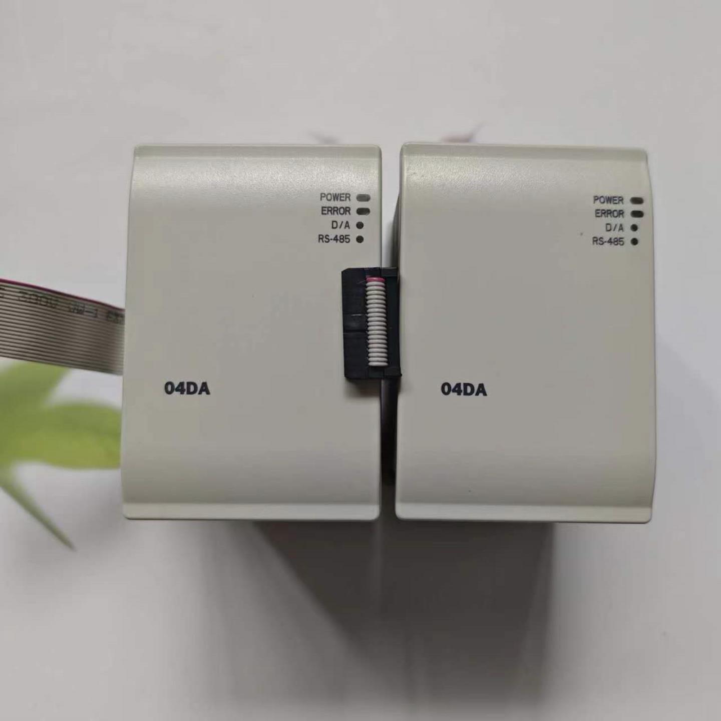 拆机台达PLC  DVP04DA_H3