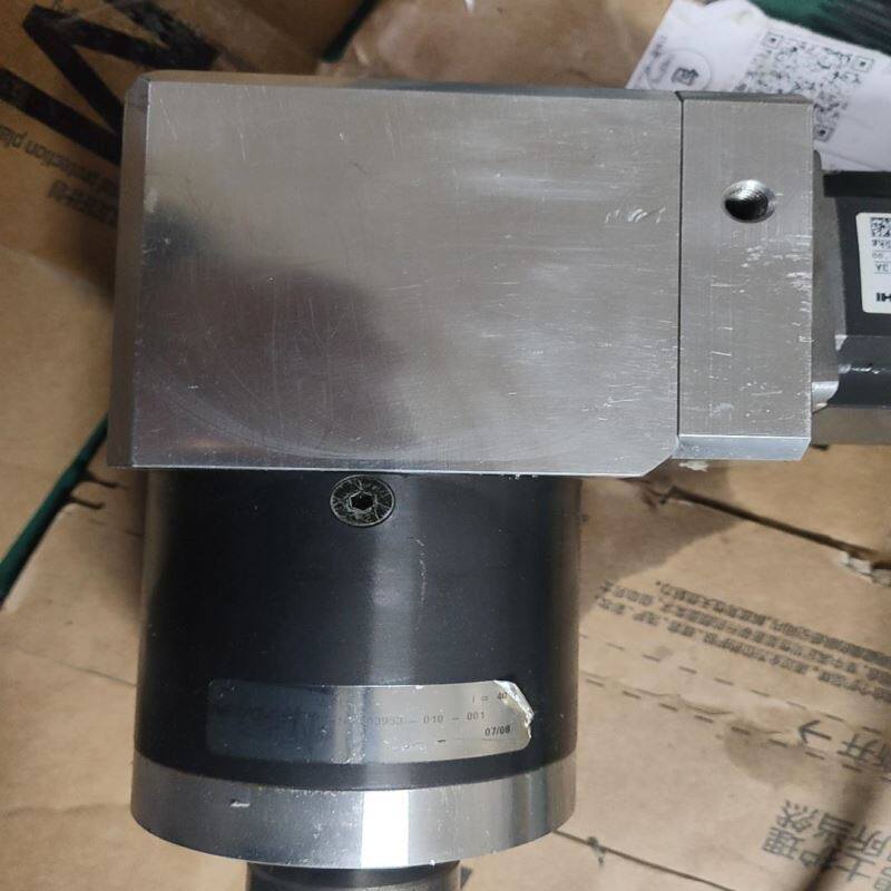 环宇CJX2-400F交流接触器2台实物拍摄