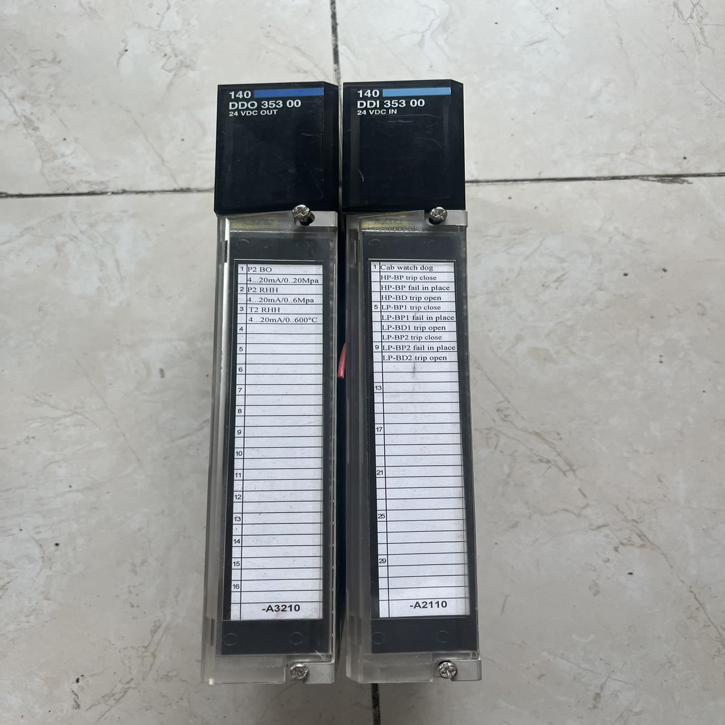 140DDO35300和140DDI35300 PLC