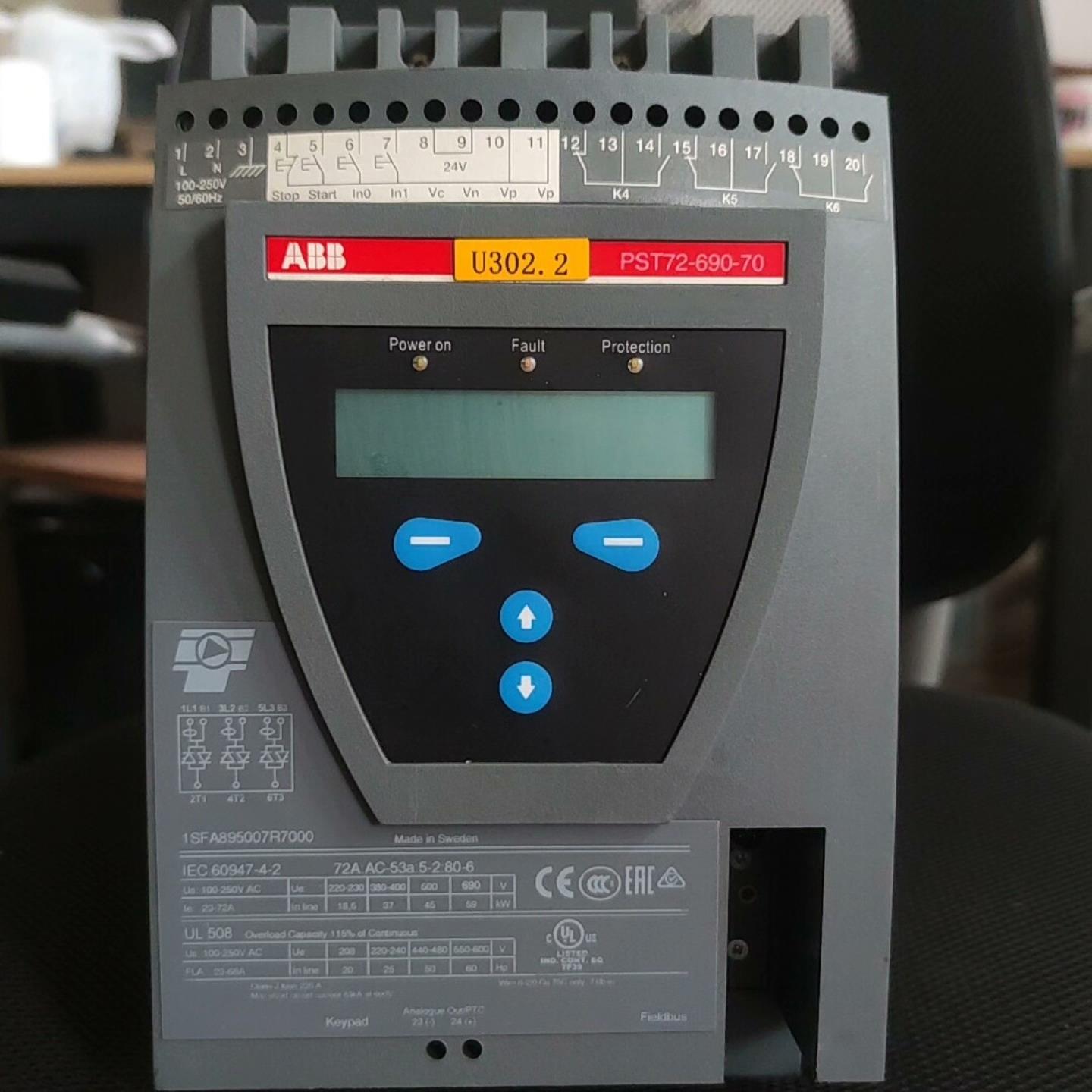 ABB软启动PST72-690-70  9成新漂亮实物图拍