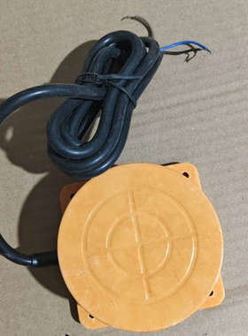 TCO-3040A，泸工1个，接近开关，全新没有包装，具体成
