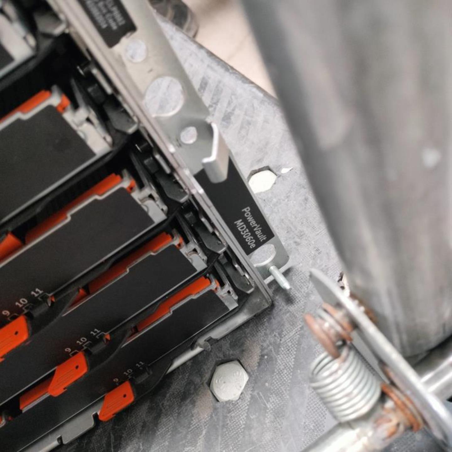 DELL MD3060e扩展柜双控制器双电源 60盘位存储阵列柜