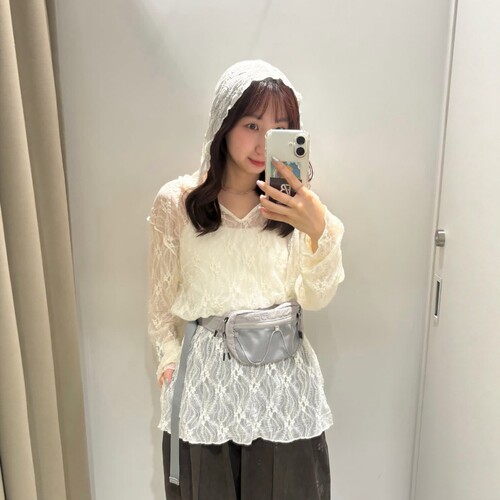 夏季日系K*F连帽立体花朵透视精致叠穿防晒两侧开衩宽松蕾丝罩衫