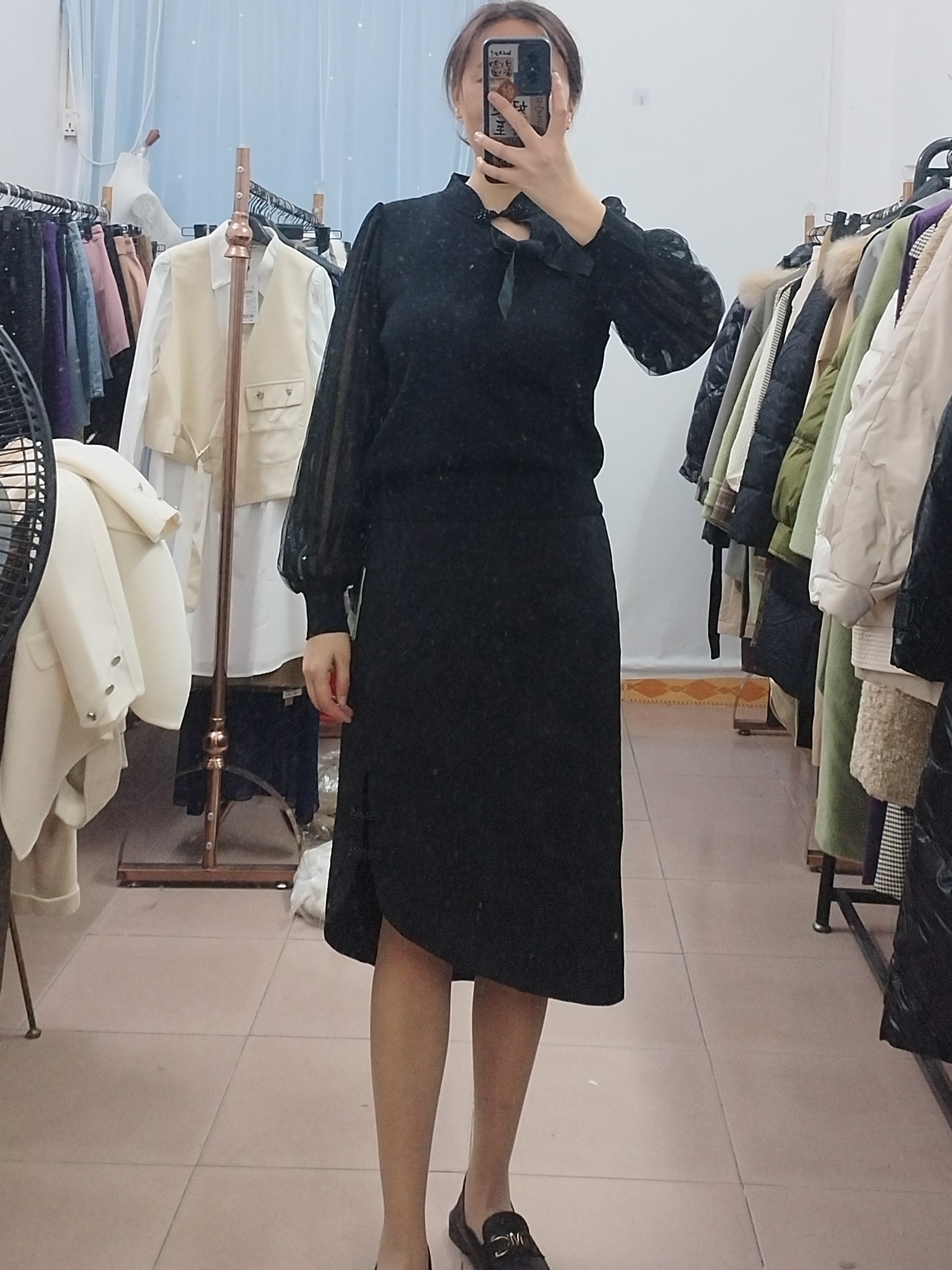 VELWIN蔚雯 高级感国风盘扣拼接网纱针织上衣+包臀半身裙 M/L码