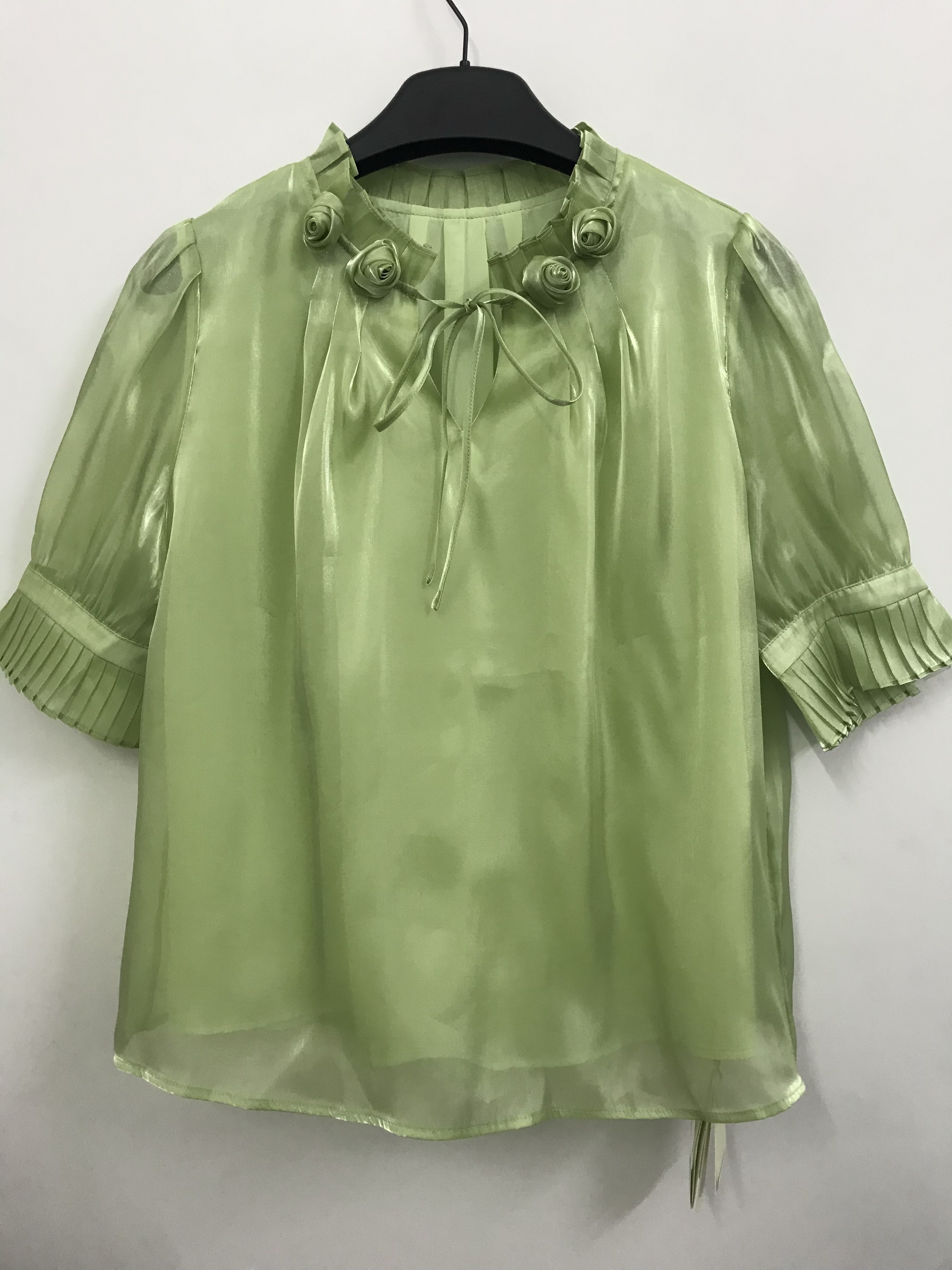 IDOLE奕多 高级感幻彩欧根纱木耳边立体花朵系带宽松上衣M/L/XL码