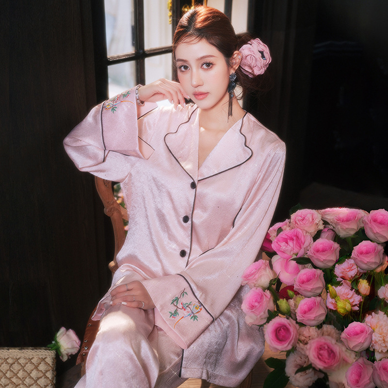 新款烫金浅粉绣花仿真丝冰丝睡衣两件套带胸垫家居服透气吸汗