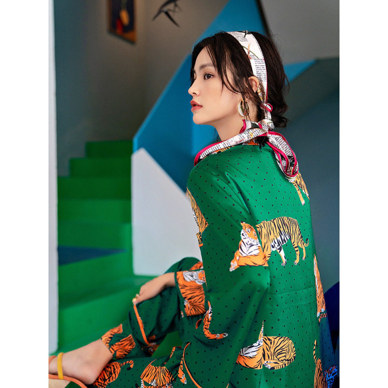 老虎高级感冰丝睡衣女2021长袖长裤新款春秋夏季套装家居服