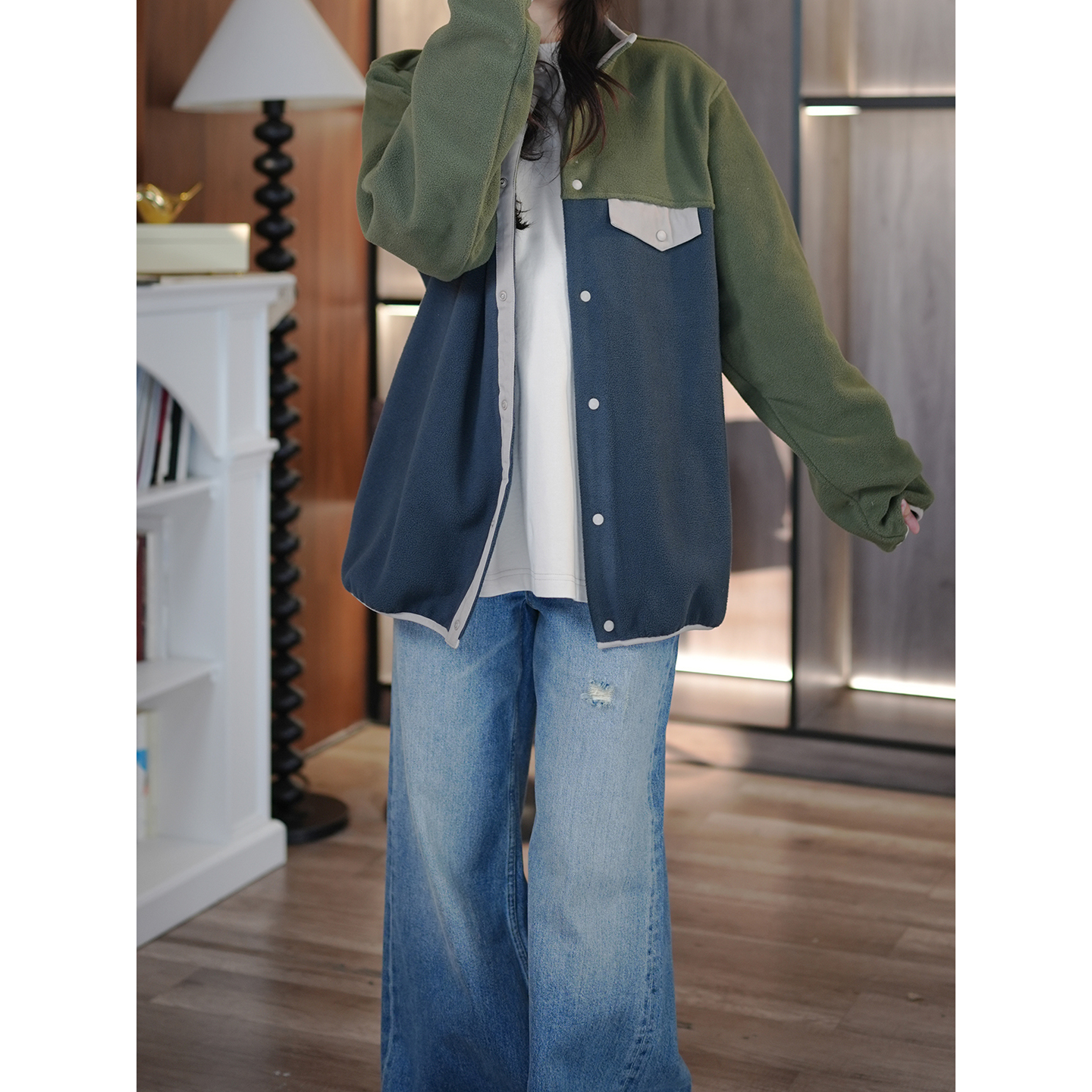 小粉标摇粒绒拼接撞色卫衣外套