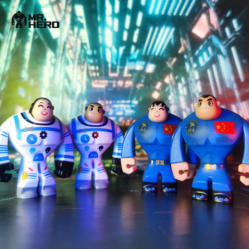 KXTOYSMRHERO创意手办模型玩偶