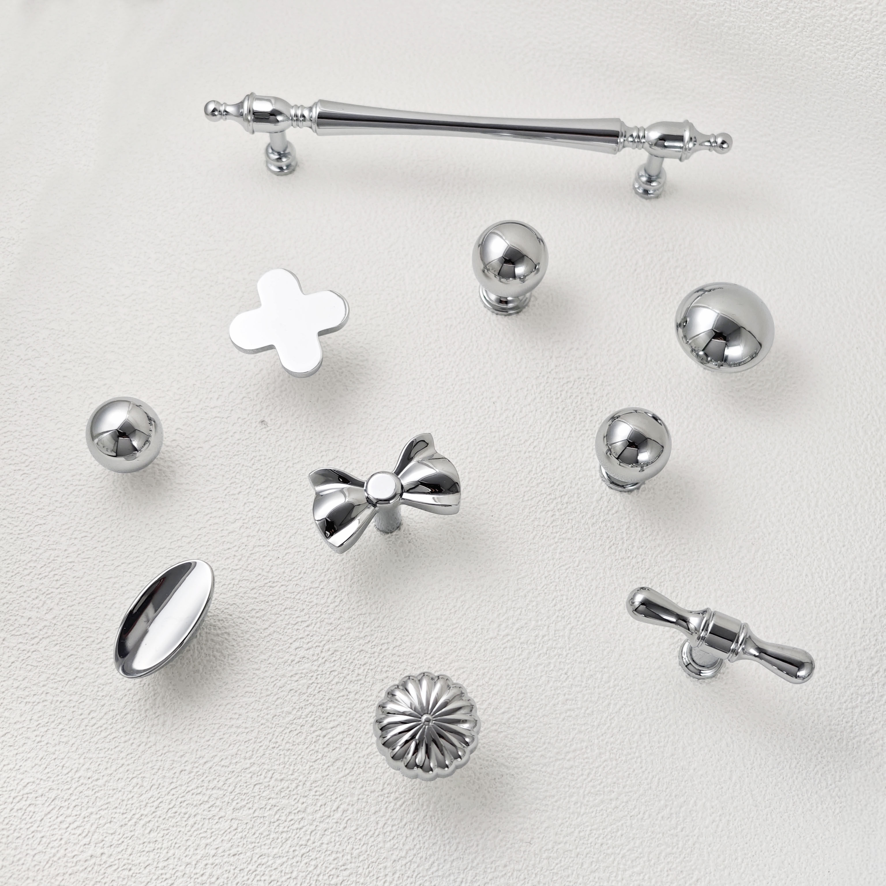 银色单孔小拉手奶油风衣柜门把手