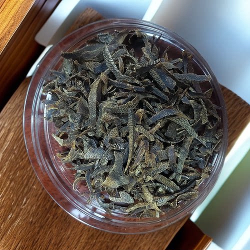 莺歌绿奇楠9.9分沉高油奇楠切片全油满油奇楠浓郁扑鼻棋韵浓郁香