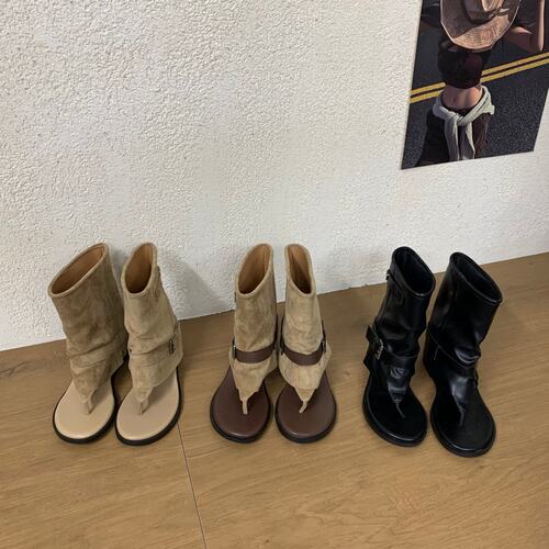 韩版圆头绒面夹趾罗马风