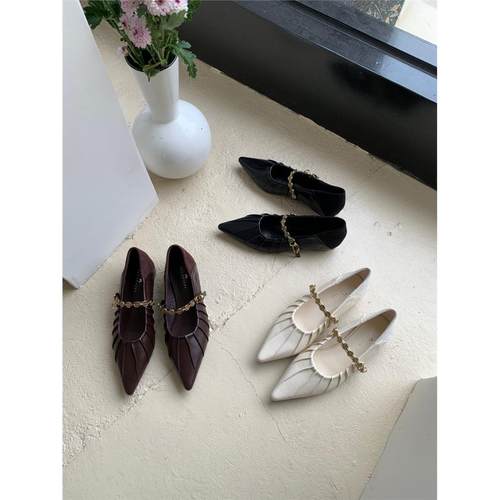 2026春秋法式白色尖头内增高玛丽珍鞋子女浅口一字带平底单鞋