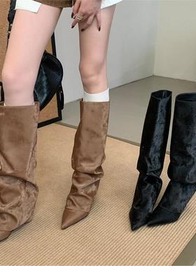 辣妹跟靴跟膝直黑色筒裤管坡中新款靴高筒尖头长靴不过褶皱2025