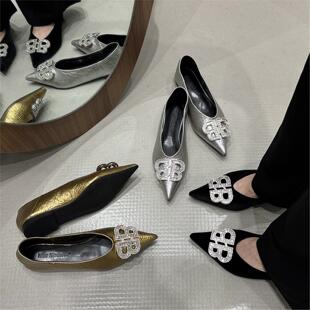 大码 金属扣水钻软底浅口瓢鞋 女鞋 有40码 新款 2025秋季 尖头平底单鞋