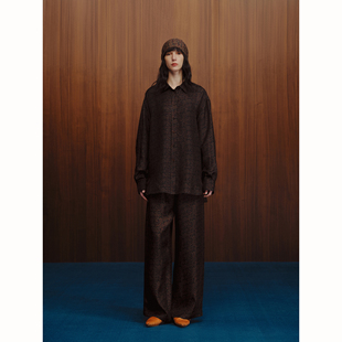 INTO THE EAST 深棕佩斯利花纹真丝衬衫/直筒裤