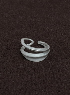 OLIO E ACETO 纯银枝叶戒指