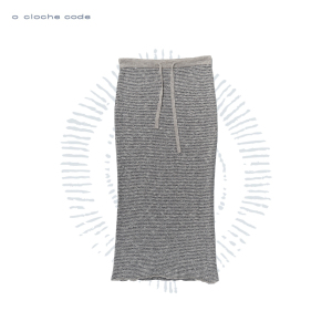 o cloche code 26SS 条纹系带半身裙
