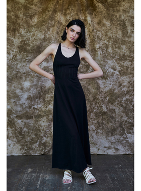 m.a+ 25春夏 疤痕褶皱长款连衣裙