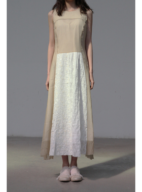 80%OFF A Tentative Atelier 无袖拼接碎花下摆后系带连衣裙